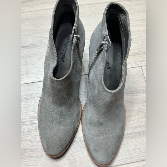 Jeffery Campbell taupe grey suede Booties 7.5 comfortable and cute - Picture 2 of 10